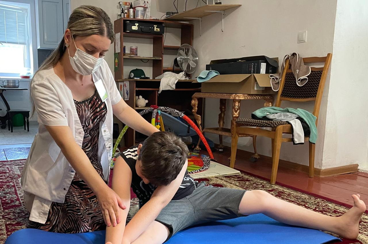 Будни инструктора ЛФК (лечебной физической культуры) Заиры Алишейховой: